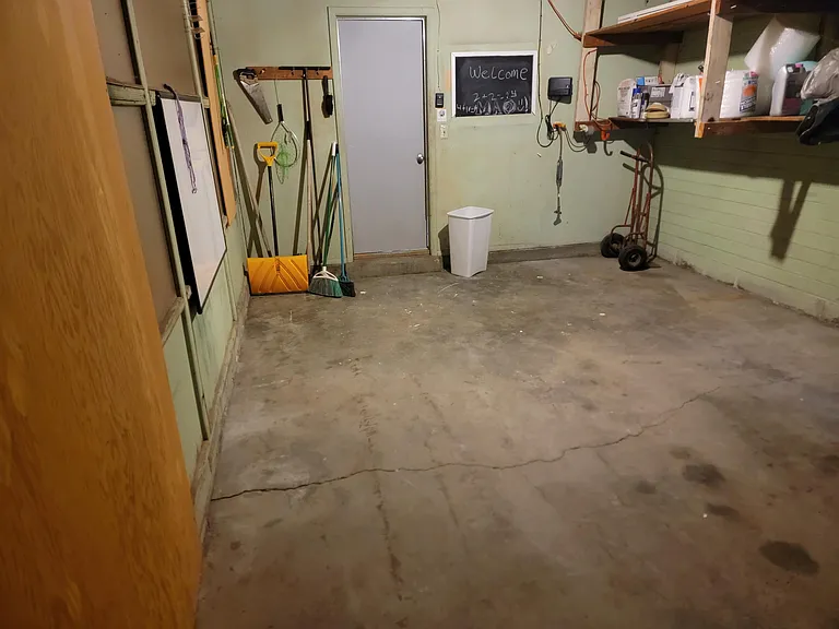 8490 S 1330 E — Photo 24