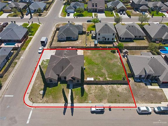 2nd image of 2102 W Mimosa Dr