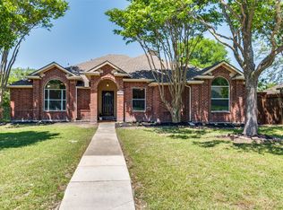 803 Foxwood Ln, Wylie, TX 75098