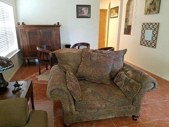 2 Living/2 Dining Areas