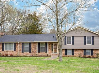 177 Maple Dr, Hendersonville, TN