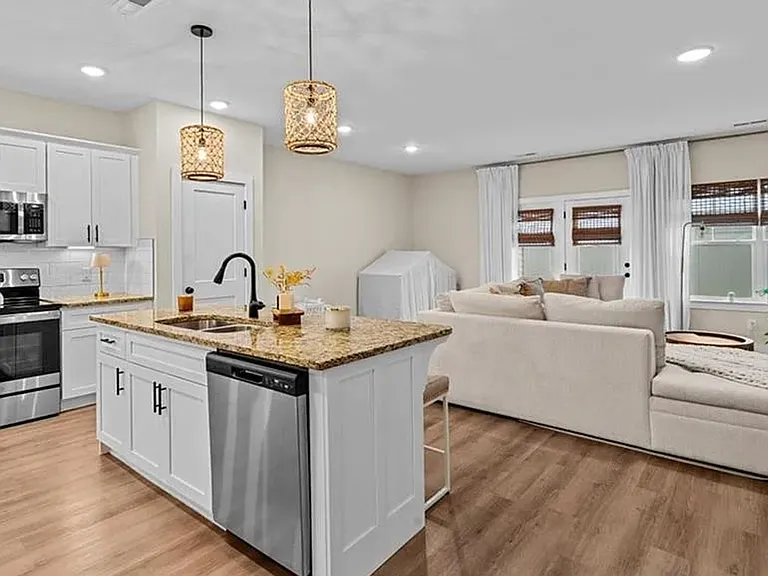 4902 Cannon Crossing Way — Photo 3
