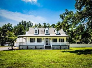 22 Loomis Rd, Aylett, VA 23009