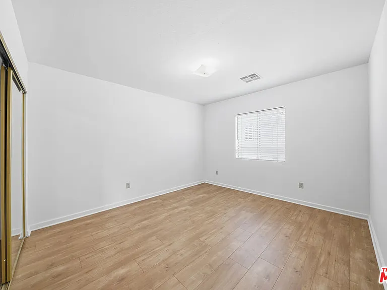 1224 Crenshaw Blvd — Photo 10