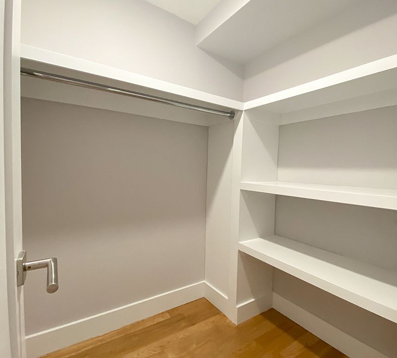 1st image of 305 E 47th St #17