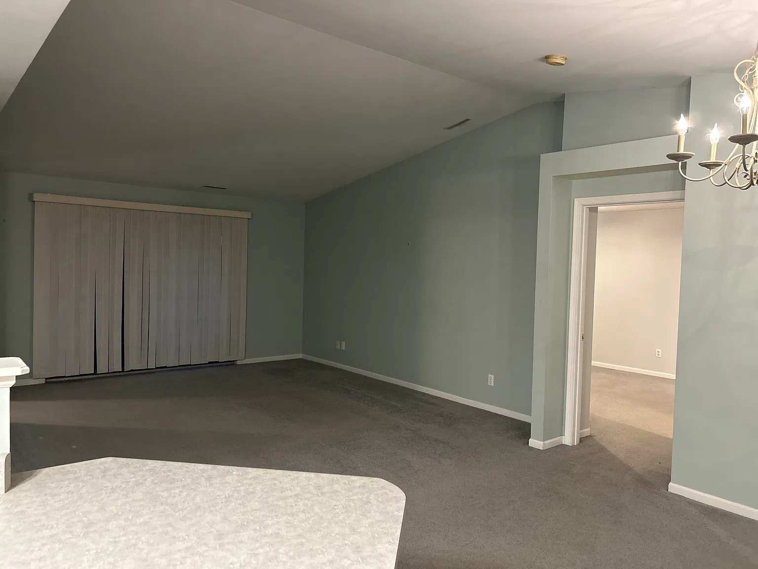 2 bed, 1300 sqft, $1,800 — Photo 3