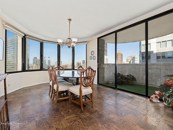 3rd image of 44 W 62nd St APT 22B
