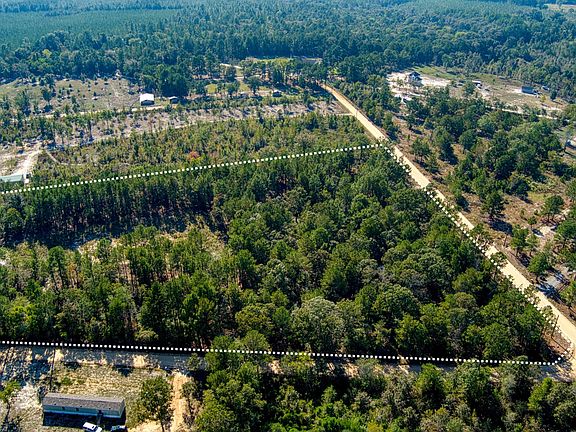 3rd image of Buckboard Rd