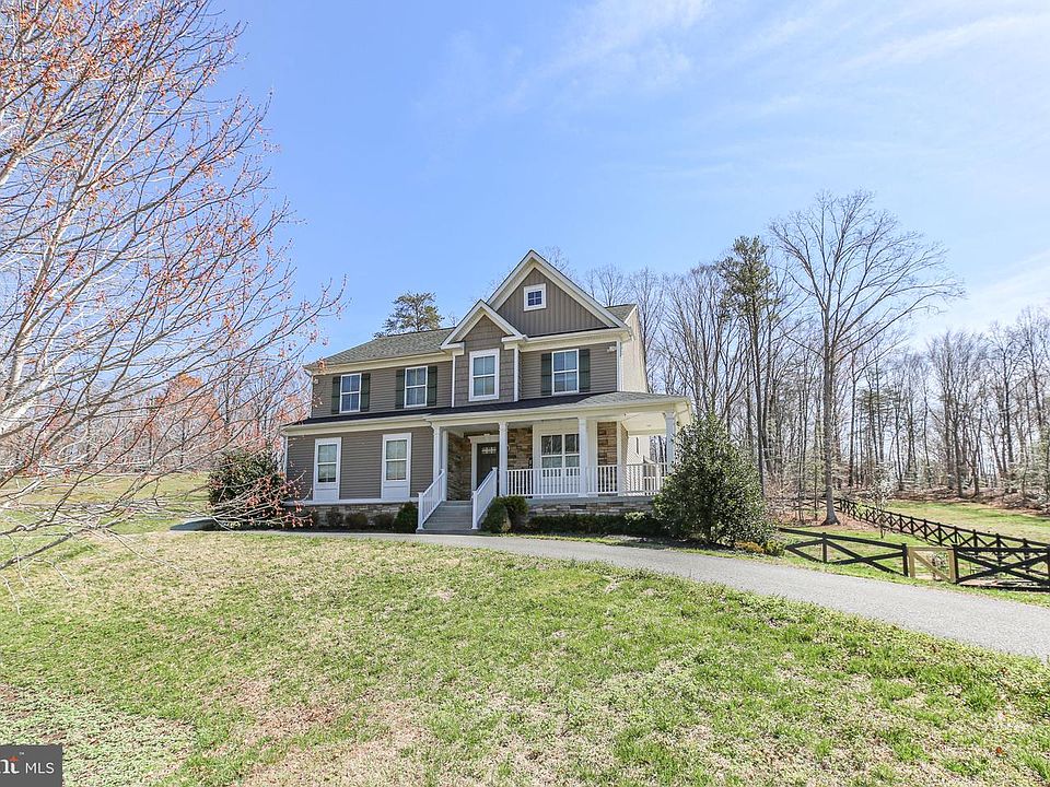 1st image of 31 Pinewood Rd