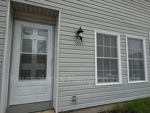 3rd image of 3595 Windmill Dr