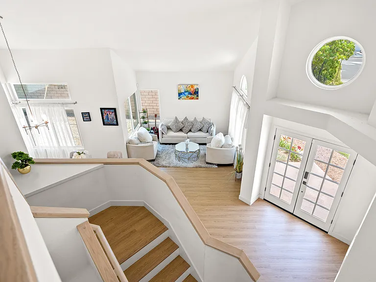 17447 Crestlake Ln — Photo 28