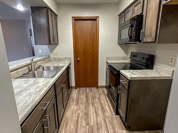 3rd image of 4545 Cooper Ave #1
