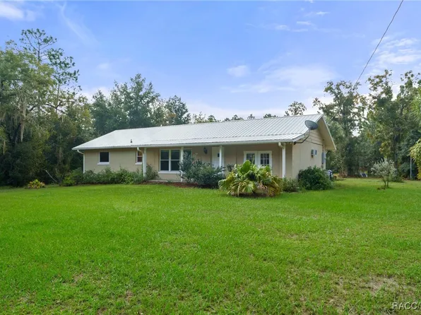 5723 N Summerwind Ave, Crystal River, FL 34428