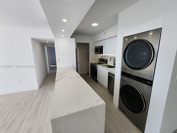 3rd image of 1700 NW North River Dr APT 606