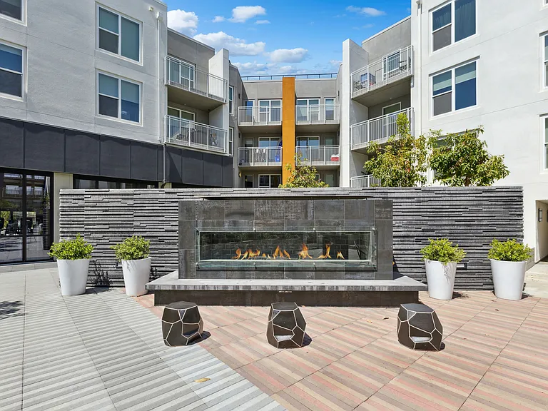 The Platform Urban Apartments — Photo 21
