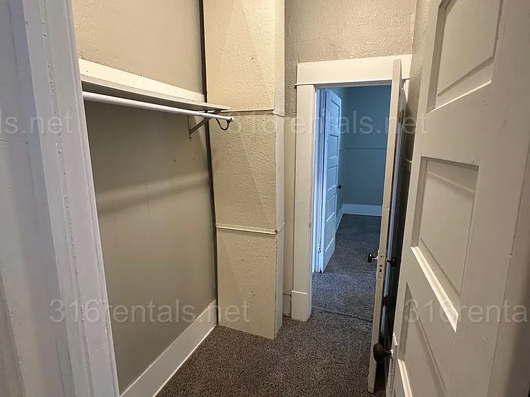 1405 S Main St — Photo 16