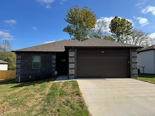 20 Edward Dr Photo 1