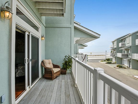 2nd image of 706 W Beach Blvd #706