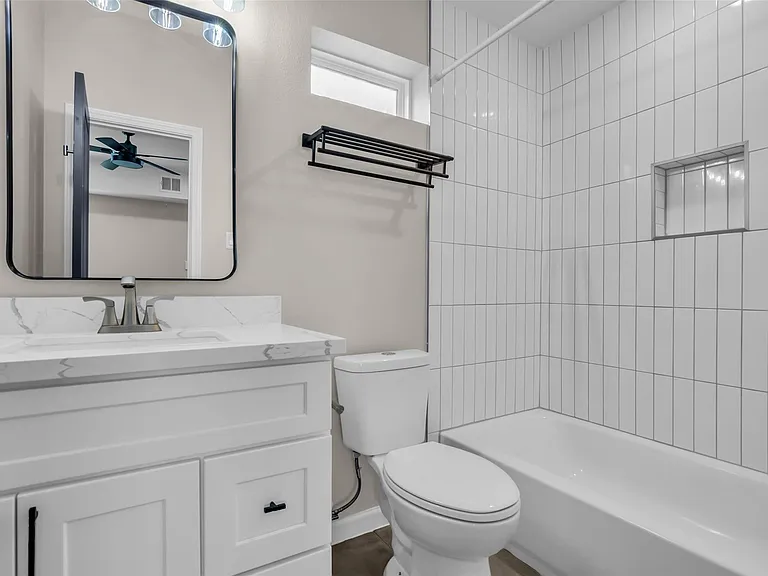 8529 Dosia St #A — Photo 20