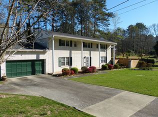 372 Parkwood Way, Jonesboro, GA