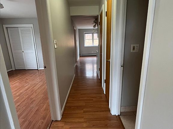 3rd image of 2951 Thatcher Ave #29591N