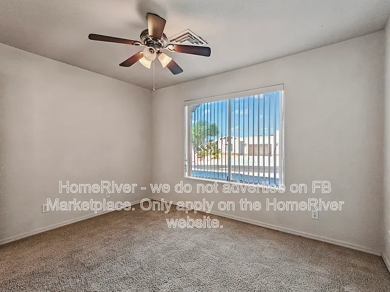 4042 Columbia Dr — Photo 11