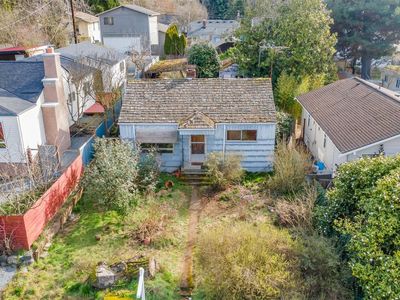 10330 Midvale Avenue N, Seattle, WA, 98133