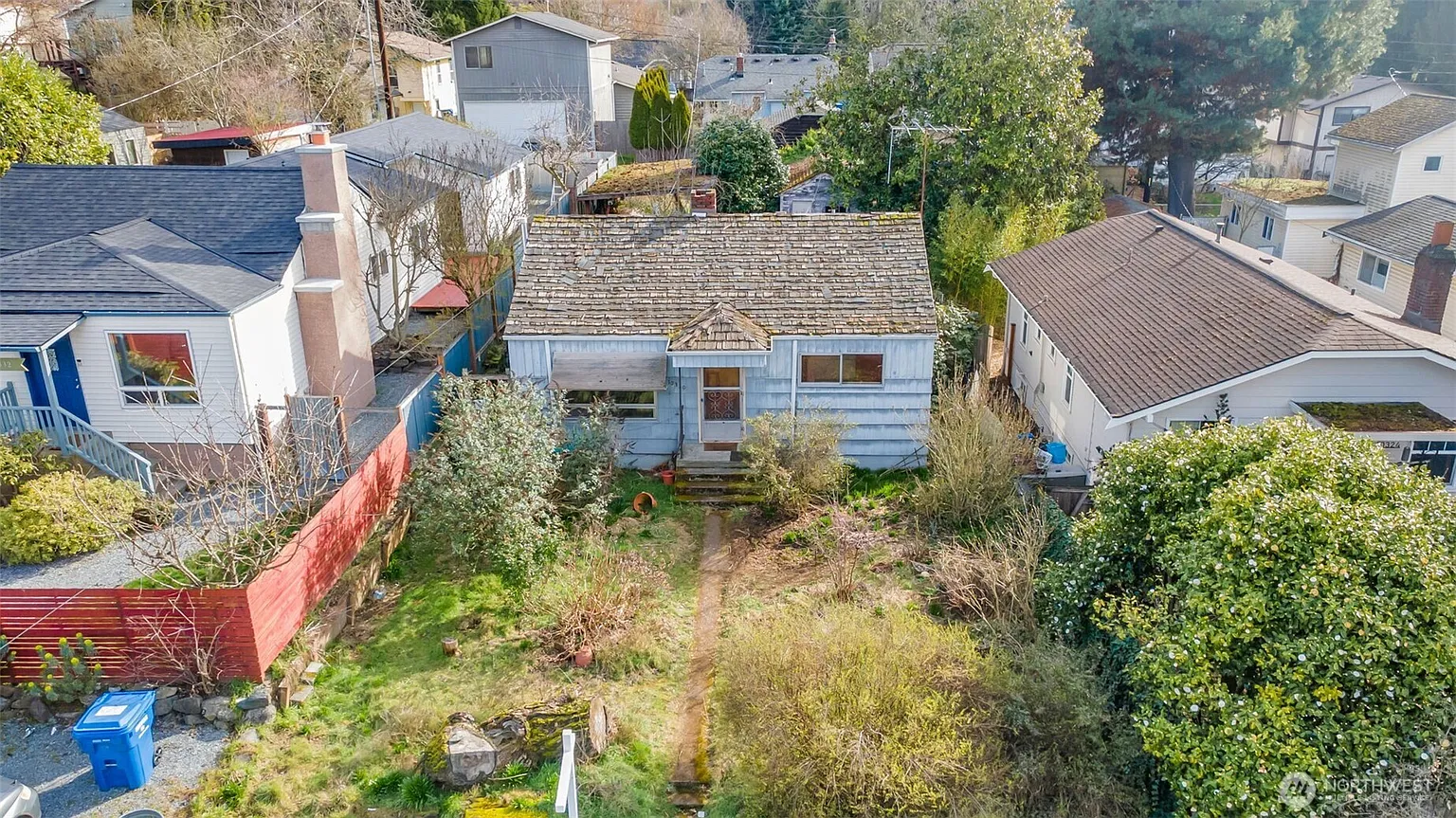 10330 Midvale Avenue N photo 1