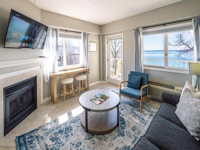 335 Wrigley DRIVE #401, Lake Geneva, WI, 53147