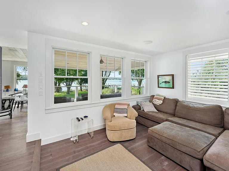 39 Shore Dr — Photo 22