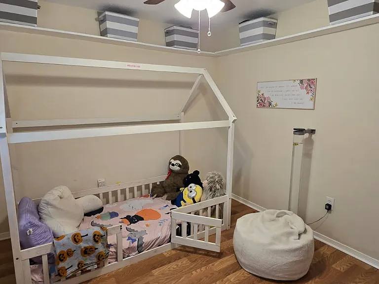 121 Queen Anne Dr — Photo 14