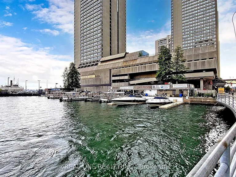100 Harbour St #5008 — Photo 27