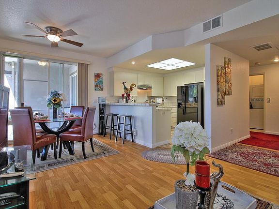 3rd image of 45 Hobson St APT 6A
