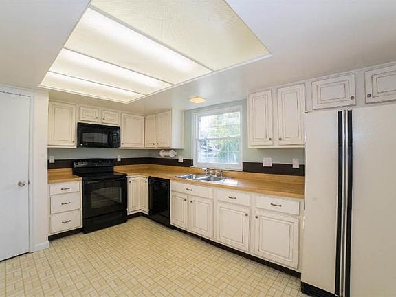 4th image of 2032 Cortina Dr