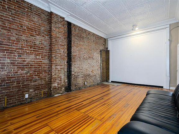 5th image of 3628 Bates St