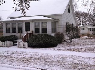 510 1st St, Parkersburg, IA 50665
