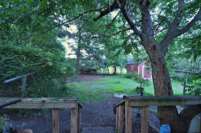 2nd image of 8519 Holmes Rd