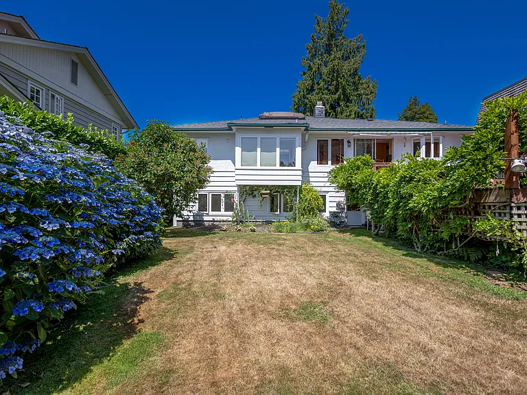 2226 Haywood Ave — Photo 14