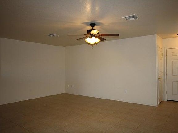 3rd image of 11324 W Massey Dr