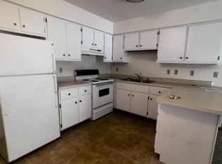 1601 N Freedom Rd, Little Chute, WI 54140