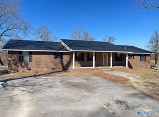 1894 County Road 76, Fyffe, AL 35971
