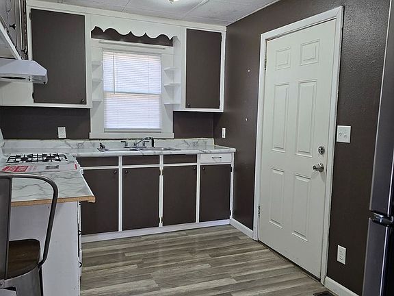 4th image of 1032 S Wisconsin Ave #0