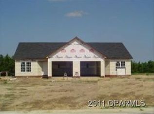 1300 B Masters Ln, Greenville, NC 27834