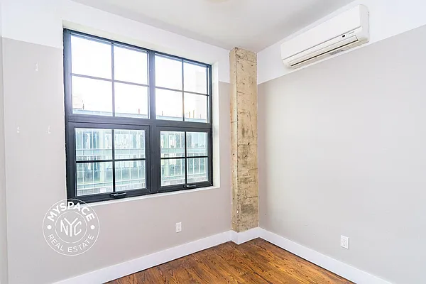 Rented by MySpaceNYC | media 26