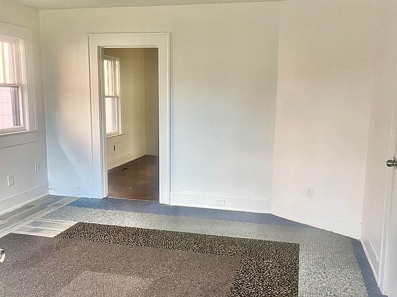 5th image of 4721 2nd Ave N