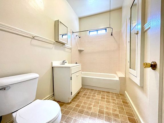 5th image of 156 Parnassus Ave #2