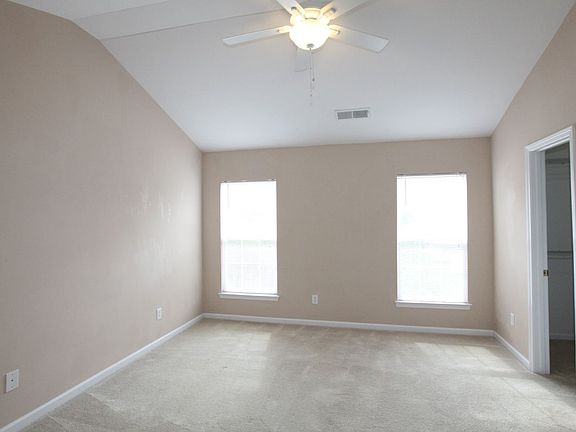 4th image of 8622 Carolina Lily Ln