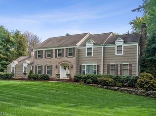 12 Selover Rd, Whitehouse Station, NJ 08889