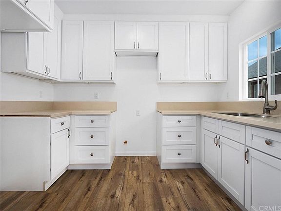 5th image of 6113 S Wilton Pl