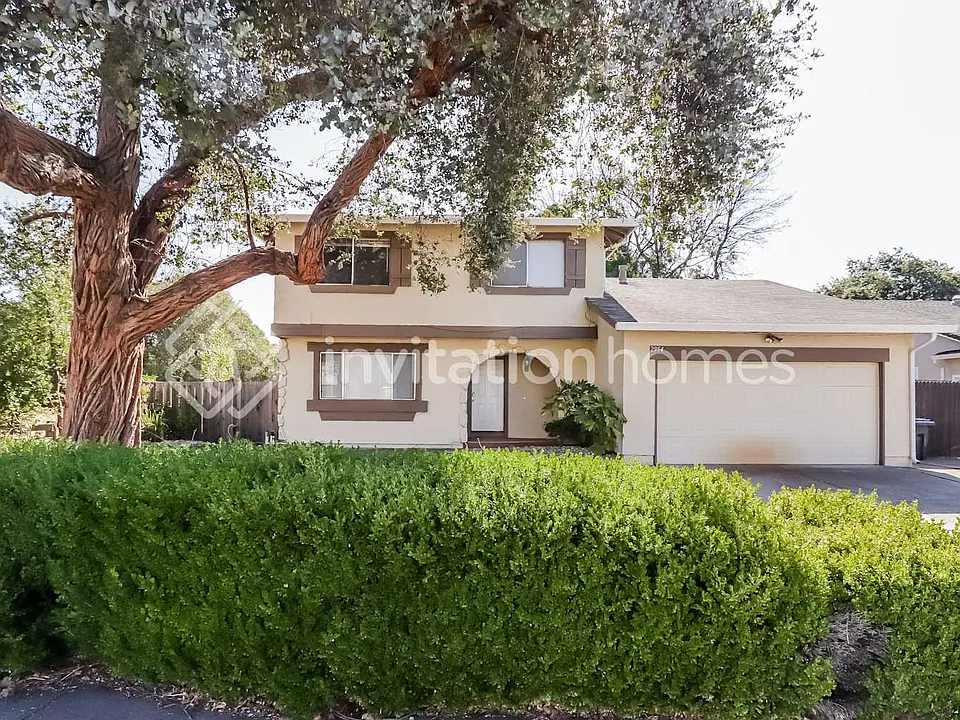 2954 Redwood Dr